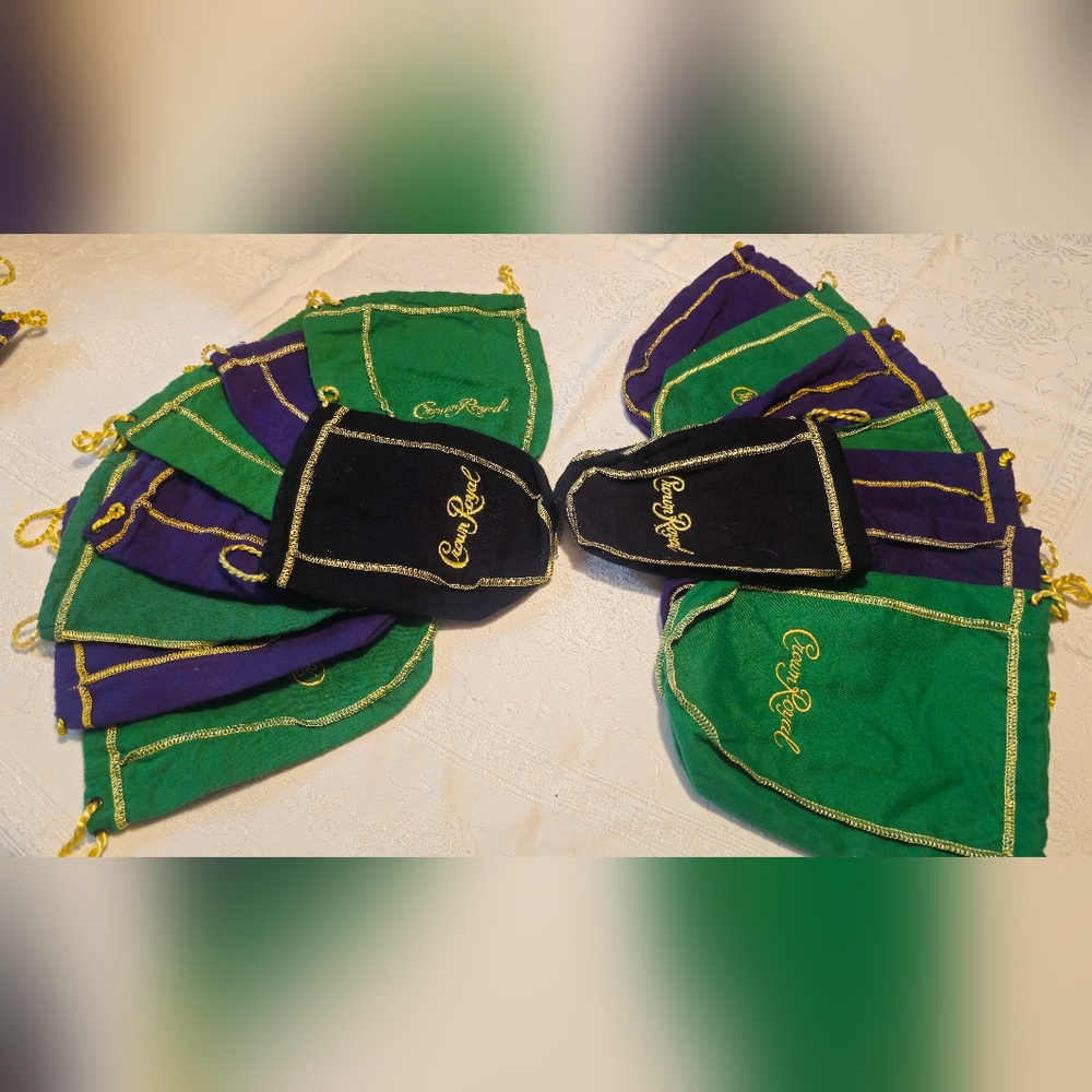 Lot of 8 Crown Royal bags